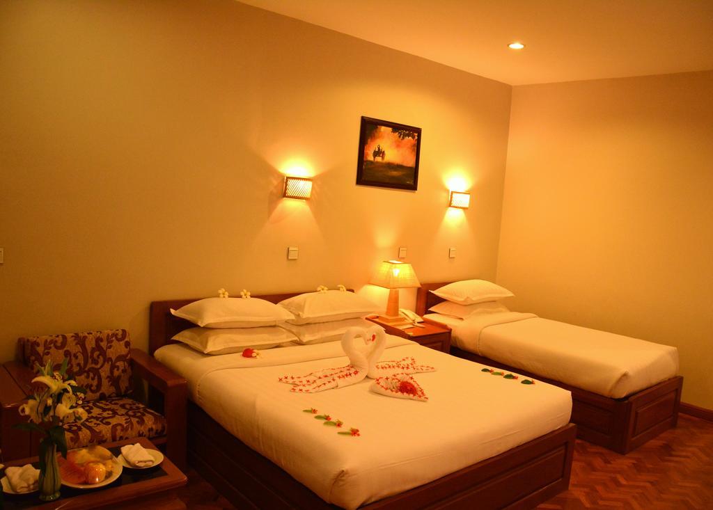Arthawka Hotel New Bagan Екстер'єр фото