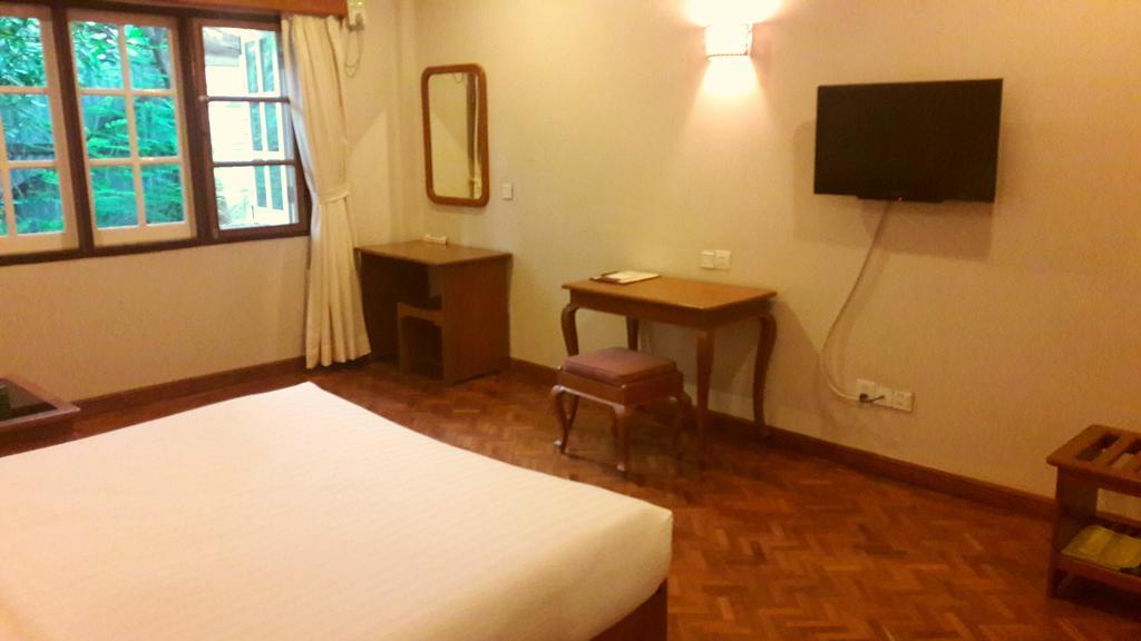 Arthawka Hotel New Bagan Екстер'єр фото