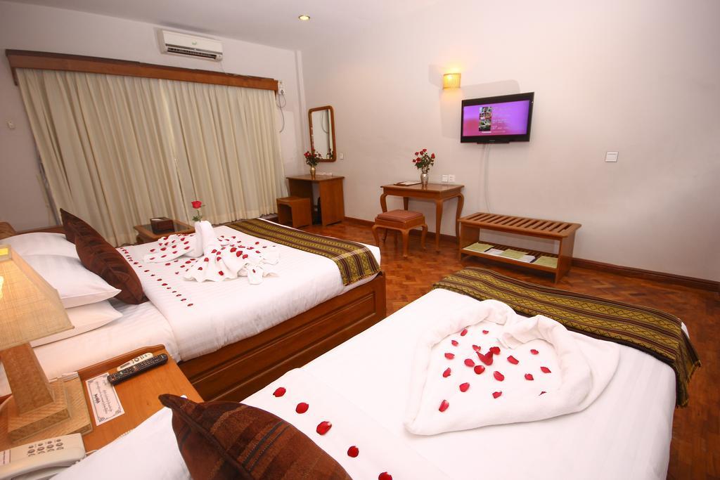 Arthawka Hotel New Bagan Екстер'єр фото