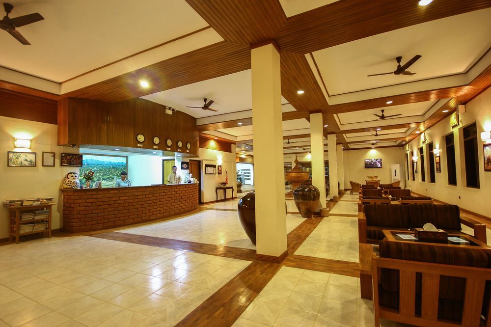 Arthawka Hotel New Bagan Екстер'єр фото